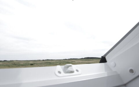 Tellervo - 2.4Km from the Sea: Piscina, Mueble Para Exteriores, Mueble, Recurso, Losa, Eco Hotel, Sombra, Silla, Ocio, Inmuebles