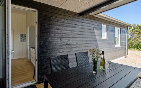 Alvhild - from the Sea: Madera, Techo, Arquitectura, Casa, Casa, Cabaña, Vía Muerta, Madera Dura, Pendiente, Inmuebles