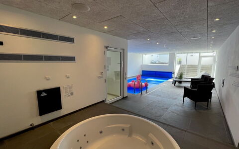 Ancel - 1.7Km from the Sea: Piscina, Mueble Para Exteriores, Mueble, Recurso, Losa, Eco Hotel, Sombra, Silla, Ocio, Inmuebles