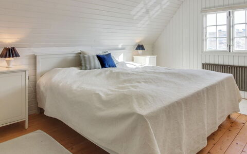 Iivari - 1.5Km from the Sea: Madera, Habitación, Cama, Sábana, Piso, Suelo, Lecho, Linos, Suelos De Madera, Techo