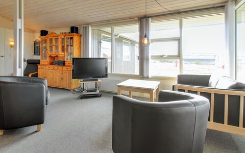 Dalia - 200M from the Sea