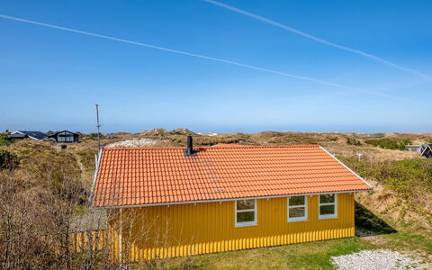 Midja - 800M from the Sea: Cabaña, Cobertizo, \Choza, Casa De Campo, Pradera, Choza, Granero, Cuarto De Troncos, Edificios Del Jardín