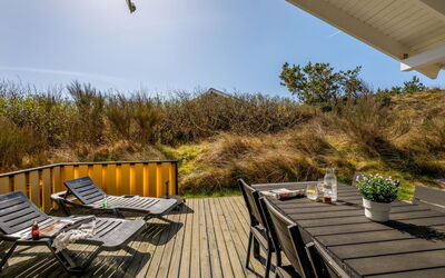 Midja - 800M from the Sea