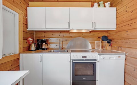 Evelin - from the Sea: Cocina, Aparato De Cocina, Madera, Electrodoméstico, Piso, Mostrador, Suelo, Diseño De Interiores, Techo, Gabinetes