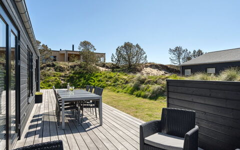 Helli - 650M from the Sea: Cabaña, Cobertizo, \Choza, Casa De Campo, Pradera, Choza, Granero, Cuarto De Troncos, Edificios Del Jardín