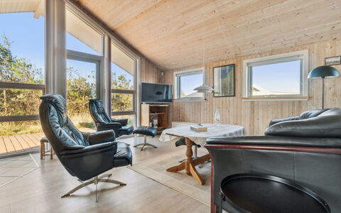 Øde - 350M from the Sea: Cabaña, Cobertizo, \Choza, Casa De Campo, Pradera, Choza, Granero, Cuarto De Troncos, Edificios Del Jardín