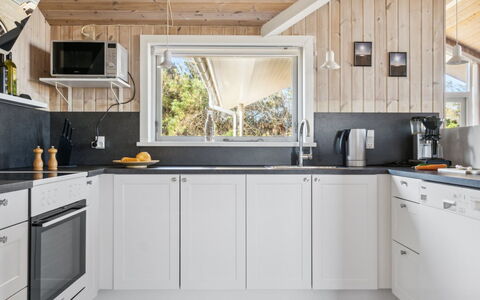 Øde - 350M from the Sea: Cabaña, Cobertizo, \Choza, Casa De Campo, Pradera, Choza, Granero, Cuarto De Troncos, Edificios Del Jardín