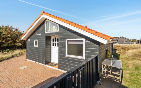 Øde - 350M from the Sea: Cabaña, Cobertizo, \Choza, Casa De Campo, Pradera, Choza, Granero, Cuarto De Troncos, Edificios Del Jardín