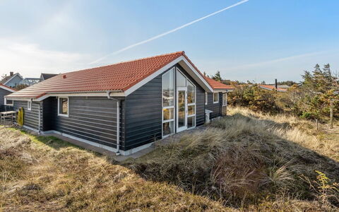 Øde - 350M from the Sea: Cabaña, Cobertizo, \Choza, Casa De Campo, Pradera, Choza, Granero, Cuarto De Troncos, Edificios Del Jardín