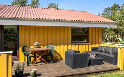 Vetle - 2.8Km from the Sea