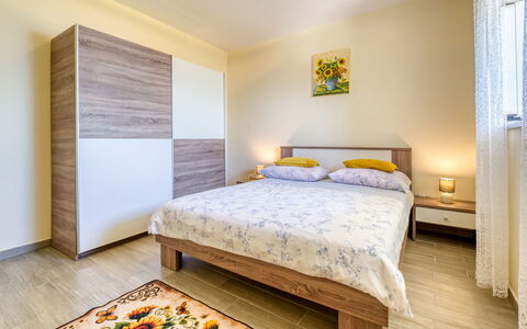 Edita: Cama, Mueble, Habitación, Diseño De Interiores, Sábana, Lecho, Madera, Suelo, Linos, Piso