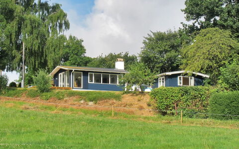 Hoimar - 400M from the Sea: Techo, Casa, Casa, Cabaña, Puerta, Vía Muerta, Cubierta, Porche, Tablón, Madera Dura