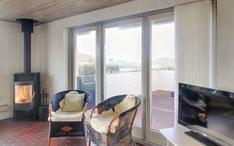 Ågot - 75M from the Sea: Madera, Casa, Porche, Cubierta, Madera Dura, Techo, Manchas De Madera, Suelos De Madera, Eco Hotel