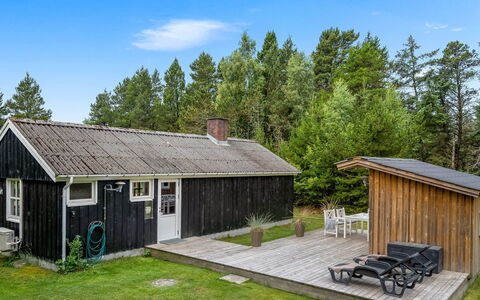 Thekla - 3Km from the Sea