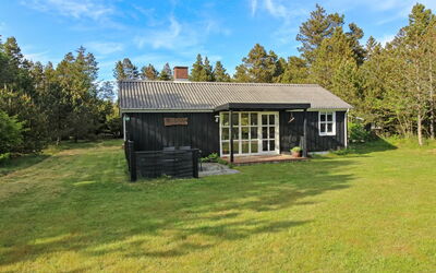 Thekla - 3Km from the Sea