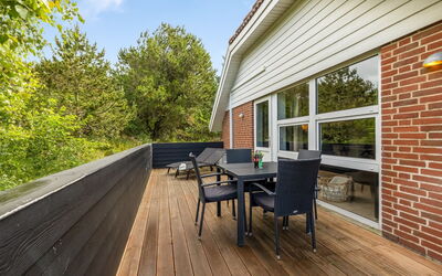 Sylvi - 1.7Km from the Sea