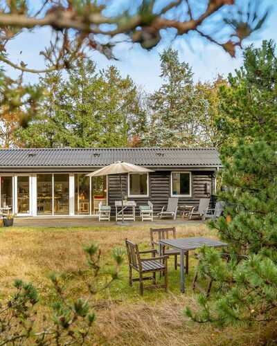 Linnea - 1Km from the Sea
