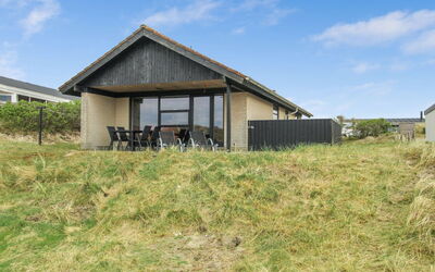 Sophine - 50M from the Sea