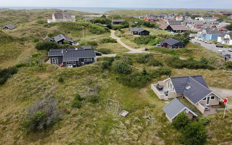 Halda - 300M from the Sea: Cabaña, Cobertizo, \Choza, Casa De Campo, Pradera, Choza, Granero, Cuarto De Troncos, Edificios Del Jardín