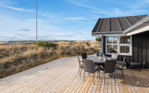 Tahnee - 450M from the Sea: Cabaña, Cobertizo, \Choza, Casa De Campo, Pradera, Choza, Granero, Cuarto De Troncos, Edificios Del Jardín