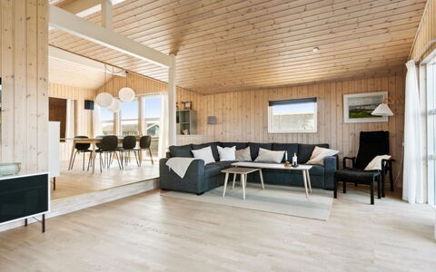 Marissa - 200M from the Sea