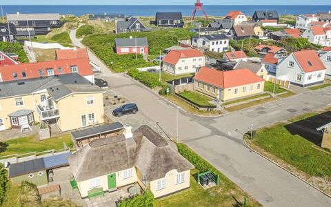 Christin - 275M from the Sea: Coche, Hatchback, Carro Familiar