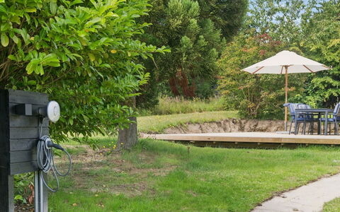 Donco - 600M from the Sea: Vegetación, Arbusto, Primavera, Cabaña, Jardín, Sombra, Patio Interior, Yarda, Silla