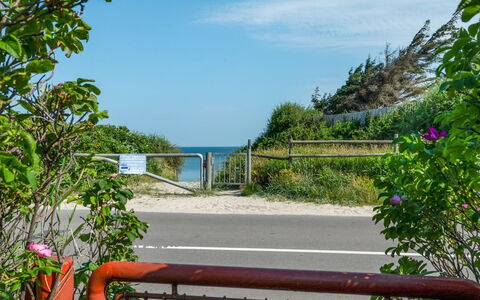 Rebana - 30M from the Sea: Cabaña, Cobertizo, \Choza, Casa De Campo, Pradera, Choza, Granero, Cuarto De Troncos, Edificios Del Jardín