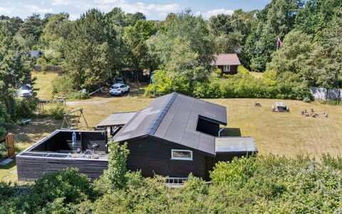 Ludvika - 350M from the Sea: Casa, Cabaña, Porche, Vía Muerta, Casa De Campo, Estructura Al Aire Libre