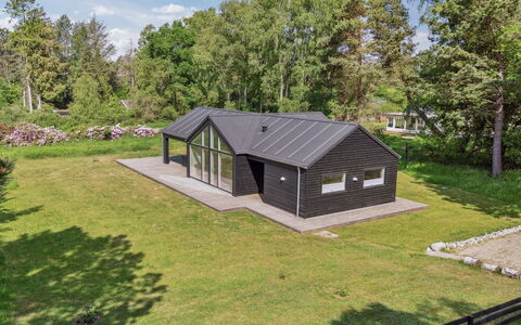 Ella - 1.2Km to the Fjord: Techo, Casa, Casa, Cabaña, Vía Muerta, Inmuebles, Entrada De Coches, Edificios Del Jardín, Yarda, Cobertizo