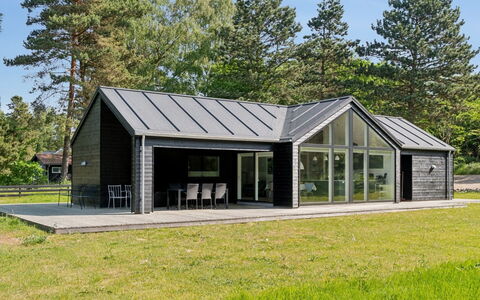 Ella - 1.2Km to the Fjord: Techo, Casa, Casa, Cabaña, Vía Muerta, Inmuebles, Entrada De Coches, Edificios Del Jardín, Yarda, Cobertizo