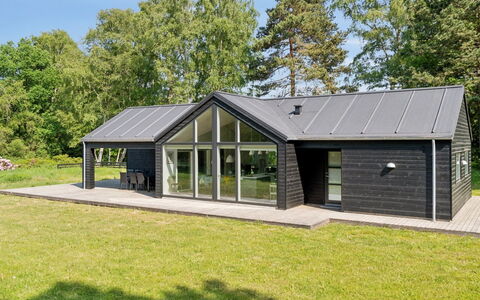 Ella - 1.2Km to the Fjord: Techo, Casa, Casa, Cabaña, Vía Muerta, Inmuebles, Entrada De Coches, Edificios Del Jardín, Yarda, Cobertizo