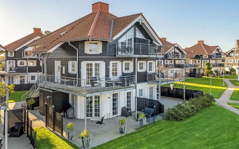 Nikica - 350M from the Sea: Arquitectura, Techo, Casa, Material Compuesto, La Luz Del Día, Vía Muerta, Entrada De Coches