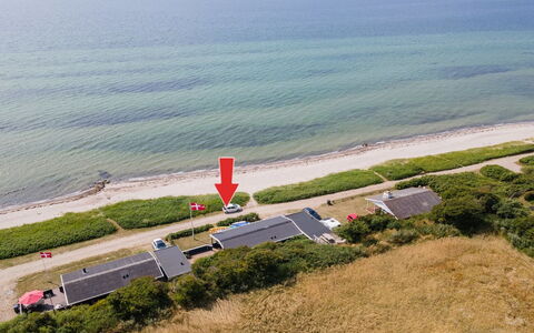 Pellervo - 20M from the Sea: Techo, Casa, El Terreno Del Lote, Casa, Cabaña, Inmuebles, Edificios Del Jardín, Sombra, Cuarto De Troncos, Paisajismo
