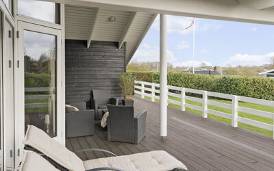 Hansa - 900M from the Sea