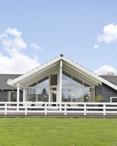 Hansa - 900M from the Sea