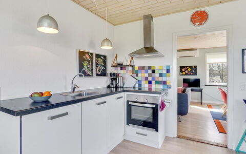 Ewelina - 15Km from the Sea: Diseño De Interiores, Piso, Cocina, Techo, Suelo, Madera, Mueble, Habitación, Electrodoméstico, Mostrador