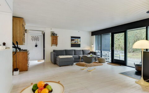 Judyta - 1Km from the Sea: Mueble, Diseño De Interiores, Piso, Sofá, Suelo, Madera, Techo, Sala, Habitación, Encendiendo