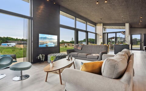 Anelle - 500M from the Sea: Casa, Inmuebles, Silla, Diseño, Sala, Sofá, Villa, Madera Dura, Ático