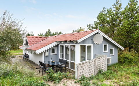 Biriel - 1Km from the Sea: Cabaña, Cobertizo, \Choza, Casa De Campo, Pradera, Choza, Granero, Cuarto De Troncos, Edificios Del Jardín