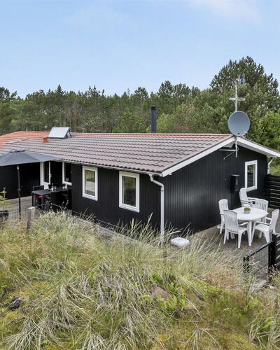 Emeline - 1.7Km from the Sea