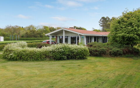 Ioar - 200M to the Fjord: Casa, Techo, Casa, Cabaña, Cobertizo, Edificios Del Jardín, Vía Muerta, Yarda, Cuarto De Troncos, \Choza