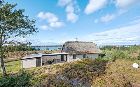 Tordis - 250M to the Fjord: Arquitectura, Techo, Casa, Material Compuesto, La Luz Del Día, Vía Muerta, Entrada De Coches