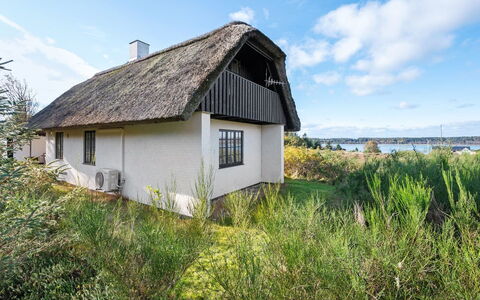 Tordis - 250M to the Fjord: Arquitectura, Techo, Casa, Material Compuesto, La Luz Del Día, Vía Muerta, Entrada De Coches