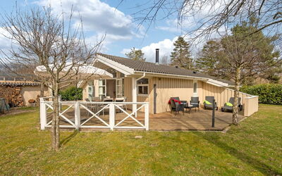 Sitka - 250M from the Sea