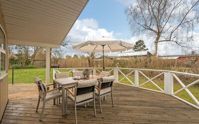 Sitka - 250M from the Sea