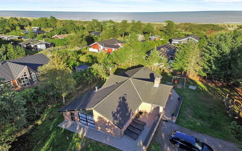 Ehlin - 150M from the Sea: Cubrir Con Paja, Cabaña, Casa, Techo, Casa, Casa De Campo, \Choza, Inmuebles, Pueblo