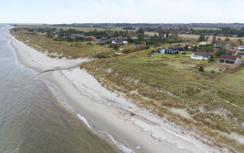 Annabell - 150M from the Sea: 