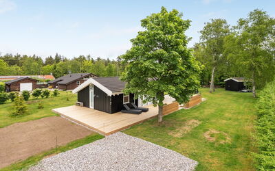 Clari - 500M from the Sea