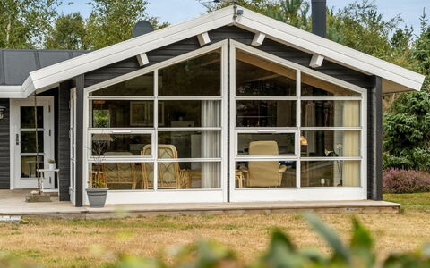 Jannus - 550M from the Sea: Madera, Cabaña, Puerta, Edificios Del Jardín, Estructura Al Aire Libre, Vía Muerta, Cobertizo, Diseño, Cuarto De Troncos, Porche